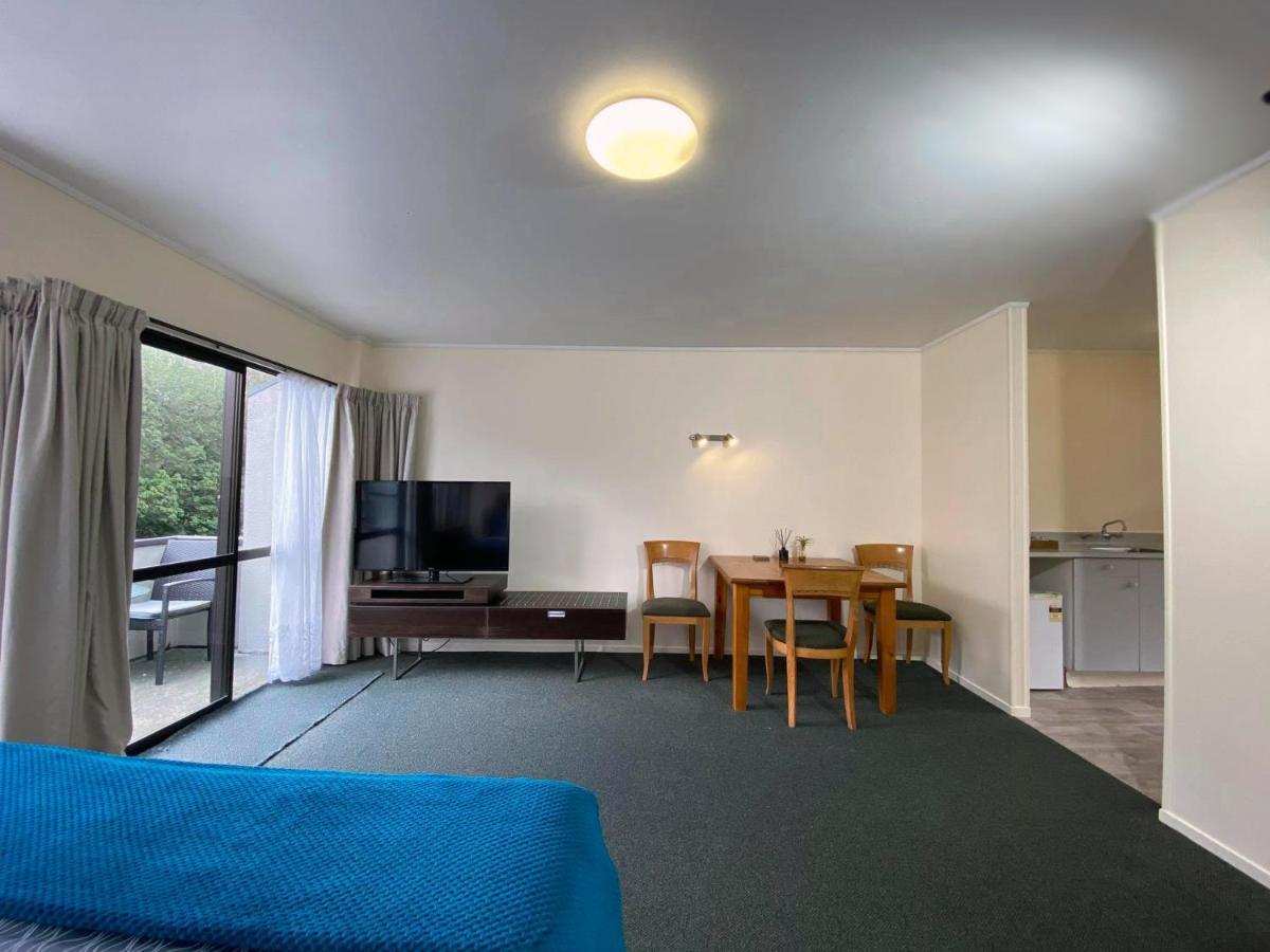 Pembrooke Motor Lodge Whangarei Buitenkant foto